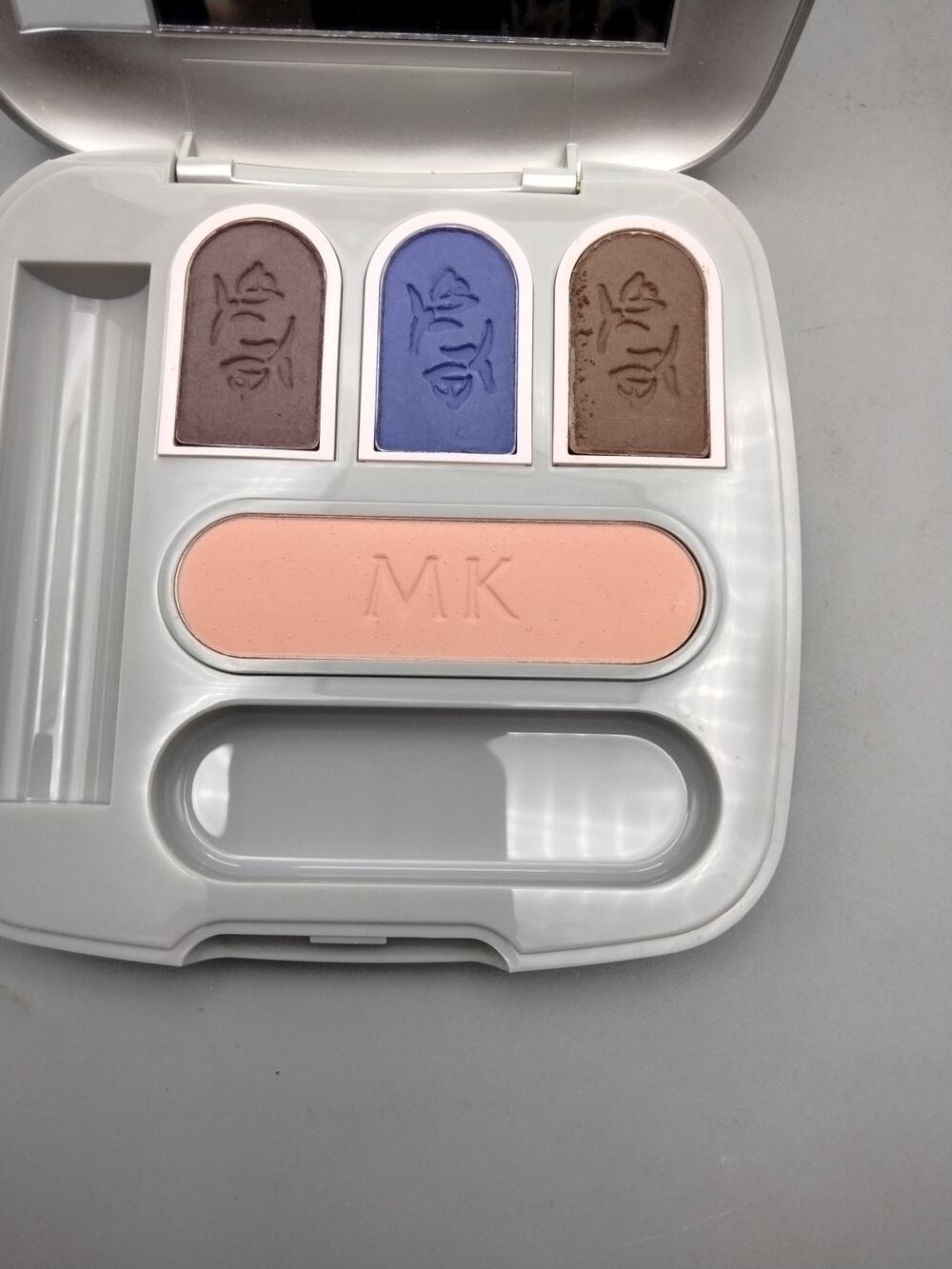 Mary Kay Filled Compact Apricot Breeze + Truffle + Fig + Brilliant Blue
